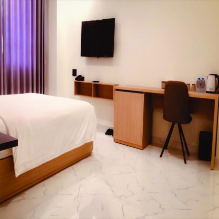 Phòng DeLuxe Có Giường Cỡ Queen - Có Cửa Sổ