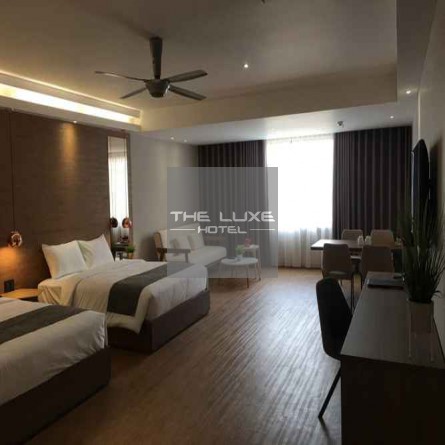 Phòng Premier có giường cỡ queen - có cửa sổ